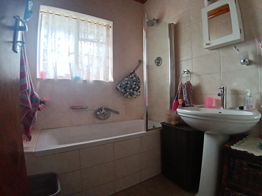 4 Bedroom Property for Sale in Belhar Western Cape